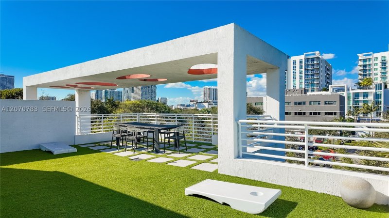 Apartment for rent at One Bay Residences 112