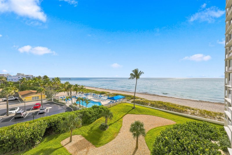 Condo for sale at Playa Del Mar 4B