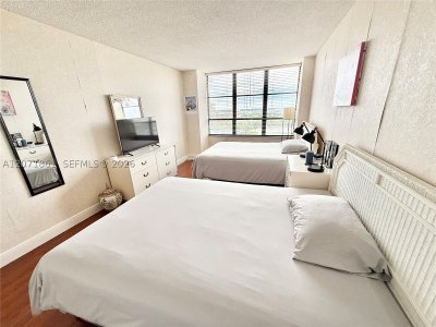 Comprar apartamento no Olympus Towers 1107