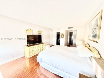 Comprar apartamento no Olympus Towers 1107