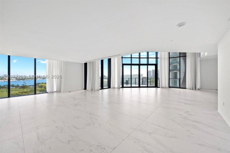 Condo for sale at One Thousand Museum Town House 1