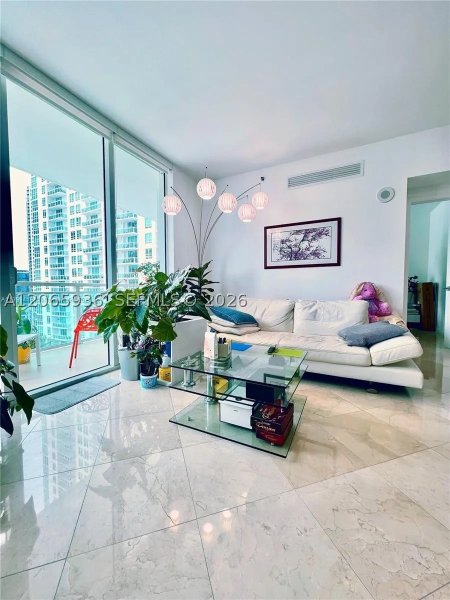 Comprar apartamento no The Plaza Tower I 1807