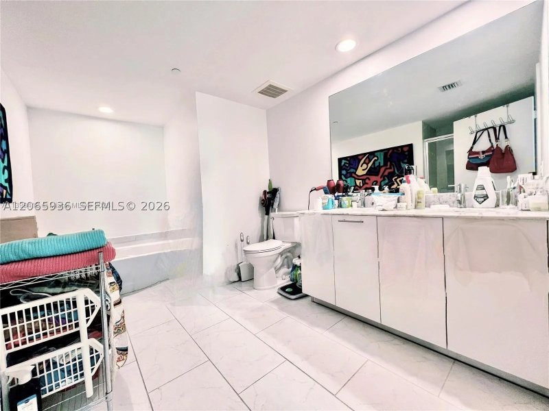 Comprar apartamento no The Plaza Tower I 1807