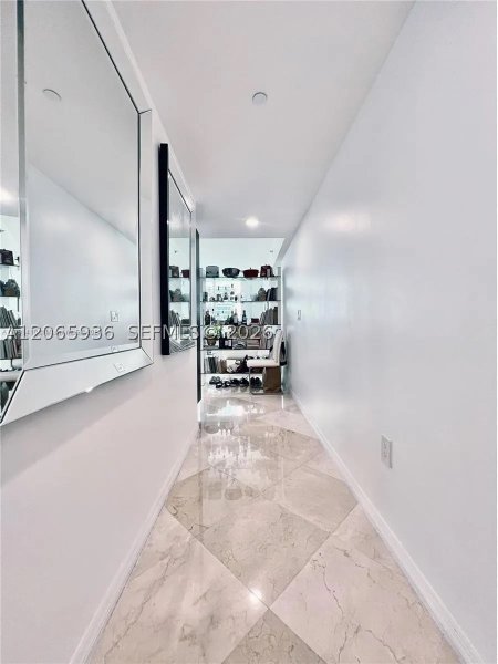 Comprar apartamento no The Plaza Tower I 1807