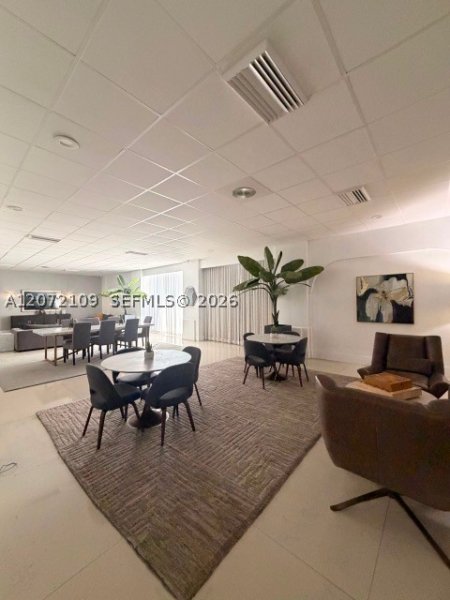 Condo for sale at Parker Tower 309