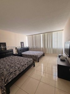 Comprar apartamento no Parker Tower 309