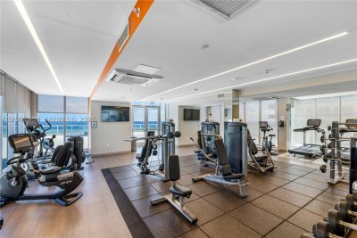 Comprar apartamento no Bal Harbour 101 Condo 202