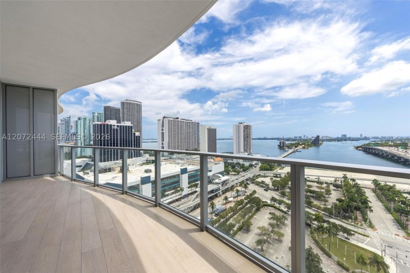Comprar apartamento en Casa Bella 1903