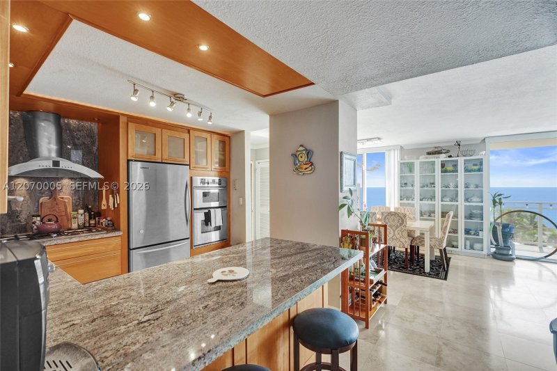 Condo for sale at Parker Plaza Estates 512
