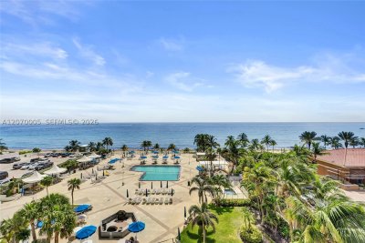 Parker Plaza Estates Apt #512