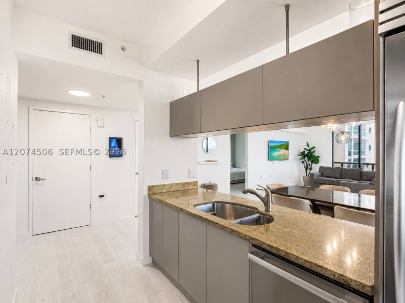 Comprar apartamento no Sayan 1804