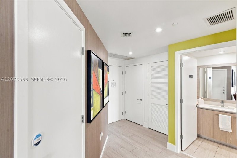 Condo for sale at Hyde Beach House T3909