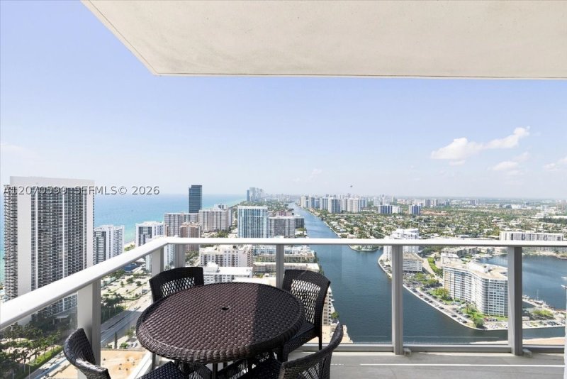 Condo for sale at Hyde Beach House T3909