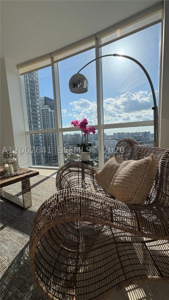Alquiler de apartamento en Trump Royale 1801A