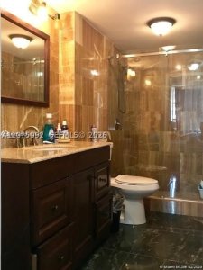 Comprar apartamento no Olympus Towers 1018