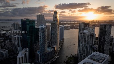 Comprar apartamento no Aston Martin Residences 2608W