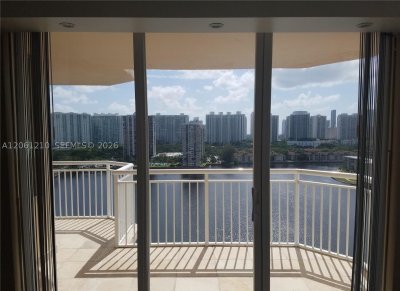 Comprar apartamento en Del Prado Aventura 1805