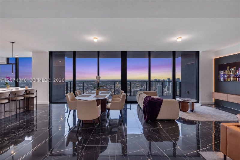 Condo for sale at E11EVEN Hotel & Residences 6101