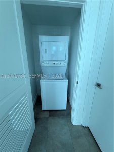 Comprar apartamento en The Bond 913