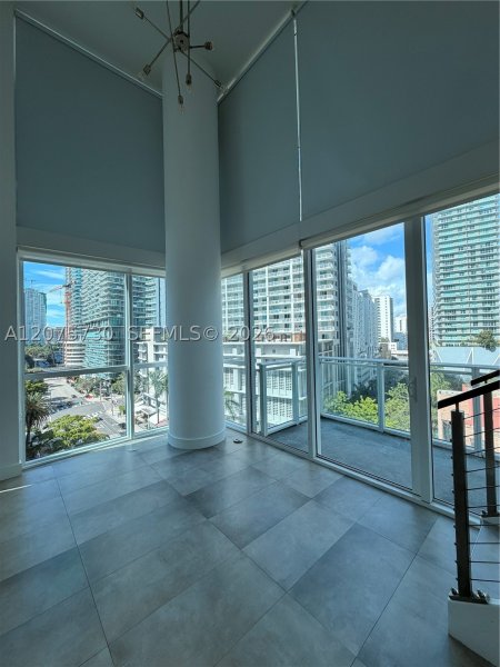 Comprar apartamento en The Bond 913