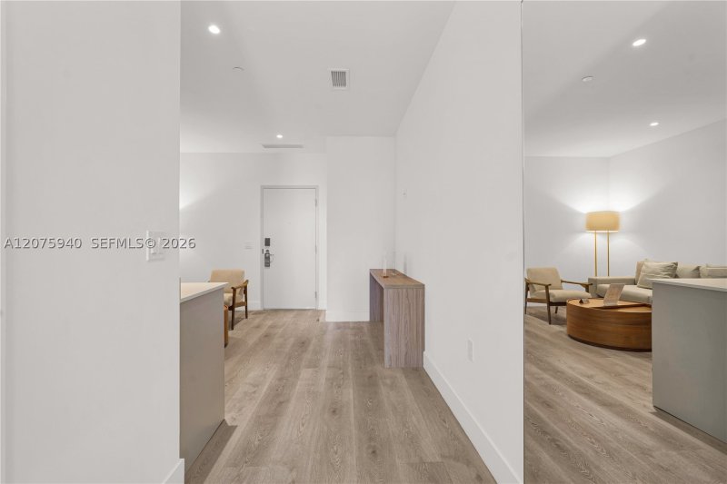 Condo for sale at Smart Brickell III 404