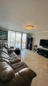 Alquiler de apartamento en Mark on Brickell 1906