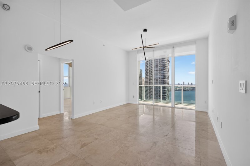 Apartment for rent at Brickell on the River North 4212