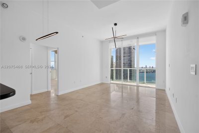 Aluguel de apartamento no Brickell on the River North 4212