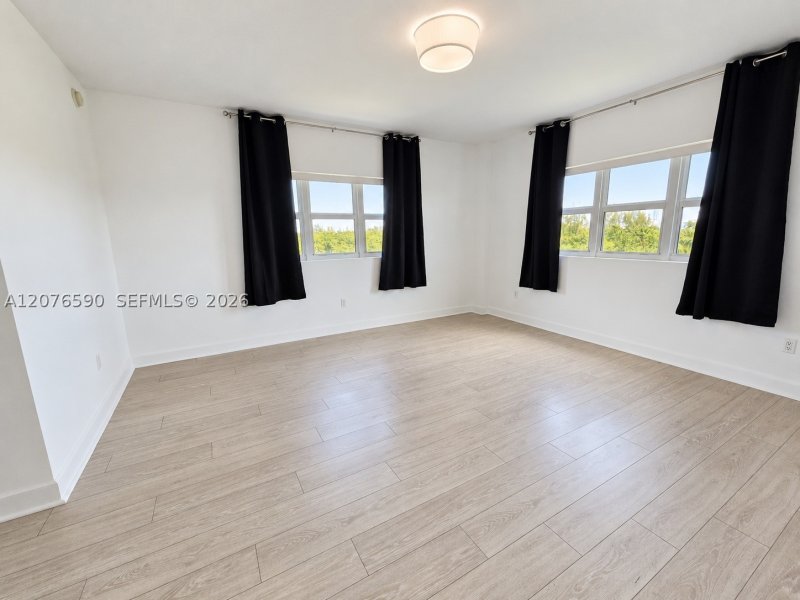 Aluguel de apartamento no One Fifty One at Biscayne 401