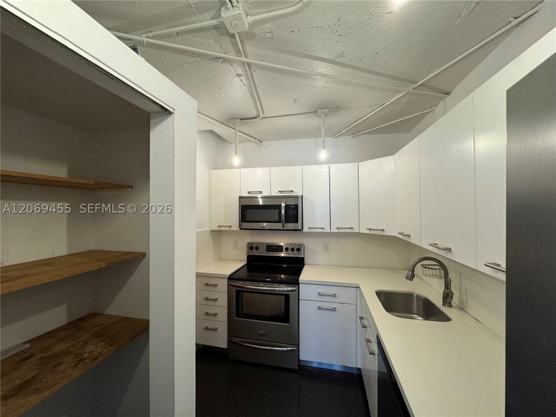 Apartment for rent at South Bay Club 734