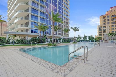 Aluguel de apartamento no Selene Oceanfront Residences 1403