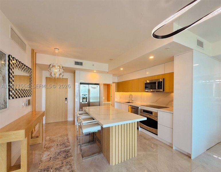Apartment for rent at The Ivy 3306