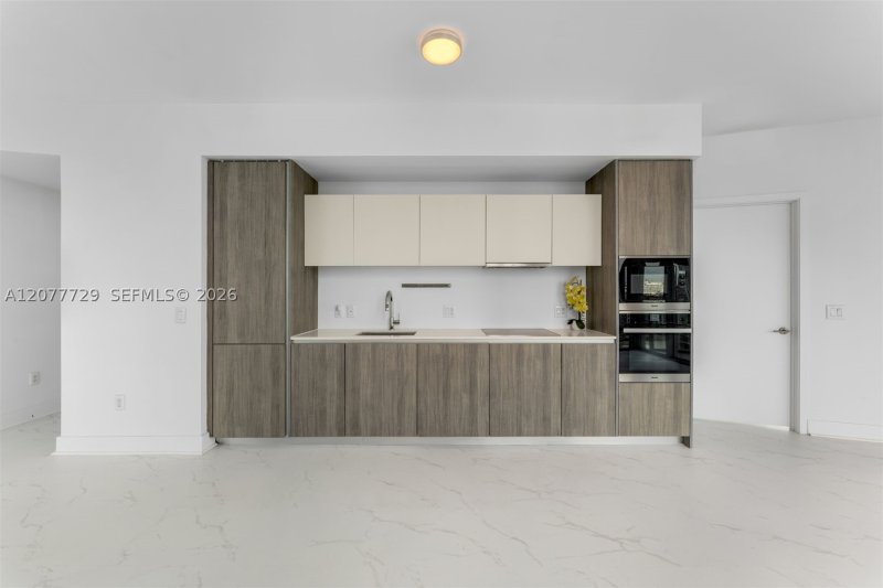 Condo for sale at Biscayne Beach 1409