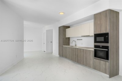 Comprar apartamento no Biscayne Beach 1409