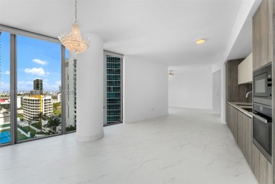 Comprar apartamento no Biscayne Beach 1409