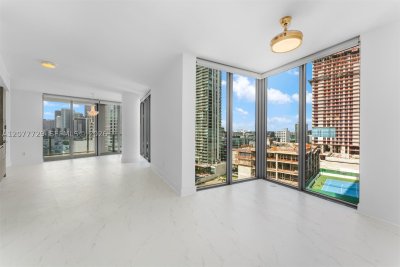 Comprar apartamento no Biscayne Beach 1409