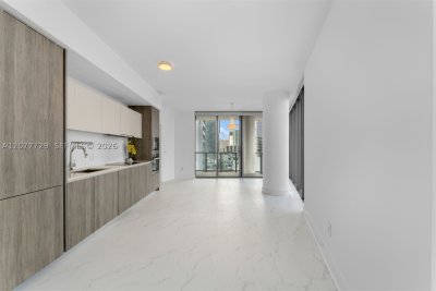 Comprar apartamento no Biscayne Beach 1409