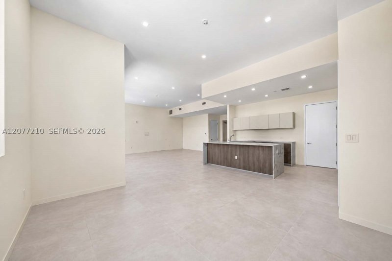 Condo for sale at Giralda Place 6A