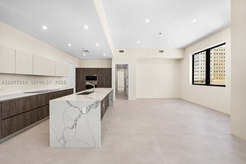 Condo for sale at Giralda Place 6A