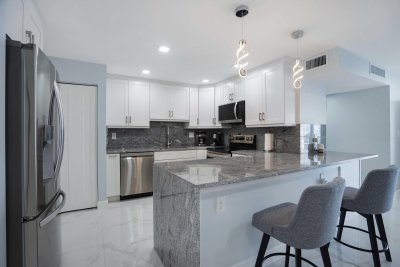 Comprar apartamento no Oxford Towers Apt 905