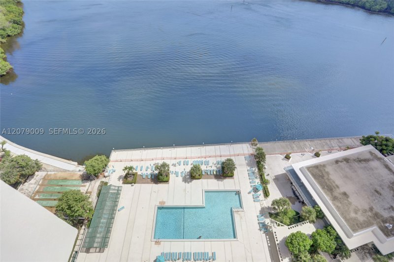 Property photo # 9