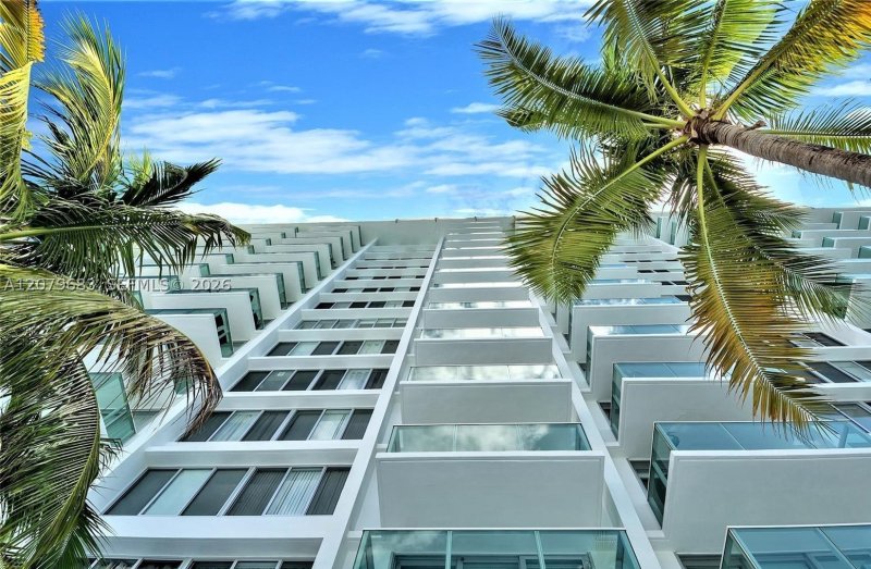 Condo for sale at Mirador PH27