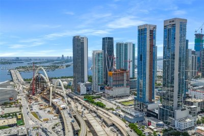 Aluguel de apartamento no E11EVEN Hotel & Residences Executive 09
