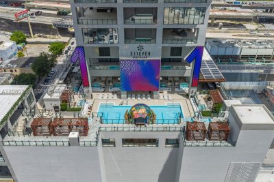 Aluguel de apartamento no E11EVEN Hotel & Residences Executive 09