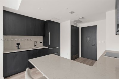 Aluguel de apartamento no E11EVEN Hotel & Residences Executive 09