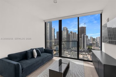 Aluguel de apartamento no E11EVEN Hotel & Residences Executive 09