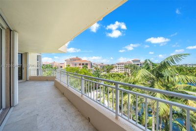 Alquiler de apartamento en Ocean Club Lake Tower 507