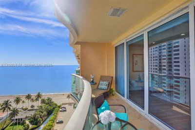 The Wave Condo Apt #PH37 (availa
