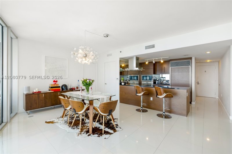 Comprar apartamento no Icon Brickell Tower II 4704