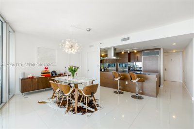 Comprar apartamento no Icon Brickell Tower II 4704